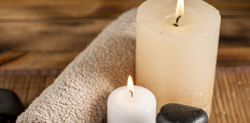 concept-spa-a-angle-eleve-avec-bougie